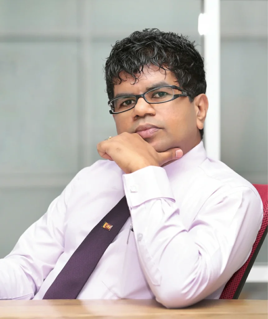 மயிரியிலையில்  தப்பிய துஷித ஹல்லோலுவ